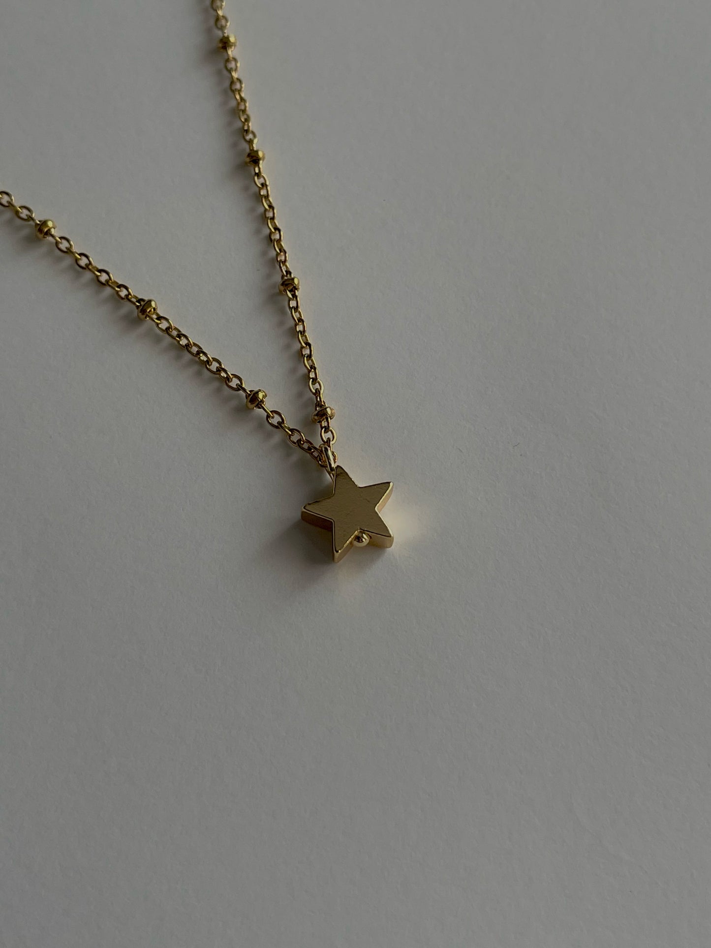Stellar pendant