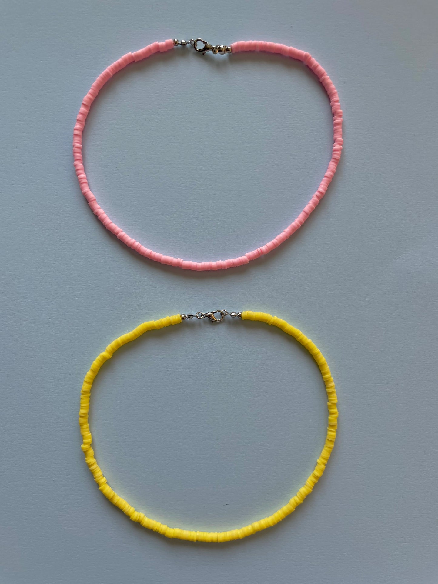 Rubber disc beads