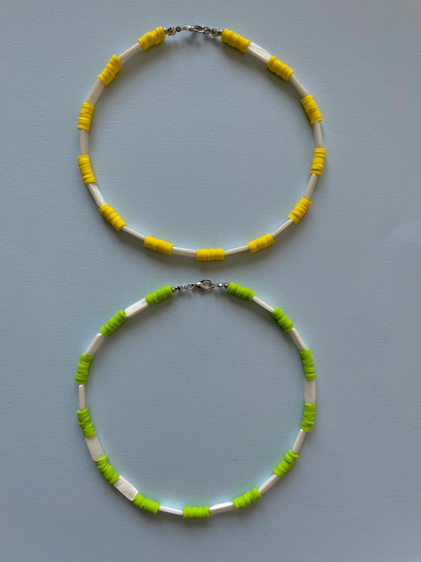 Rubber disc beads x shell beads
