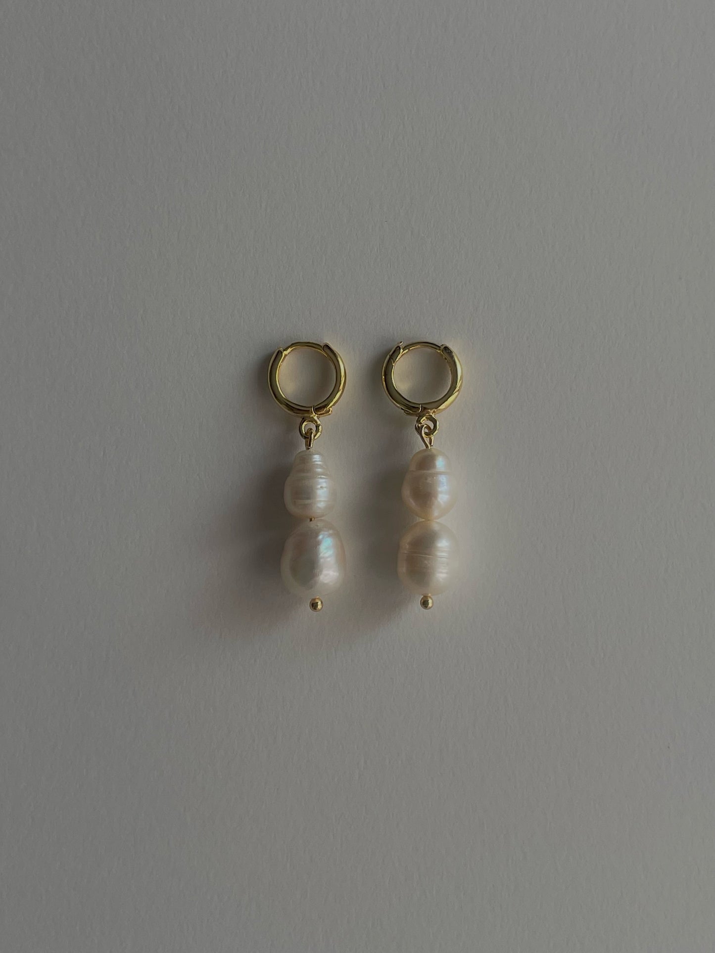 Cultivated pearl earrings