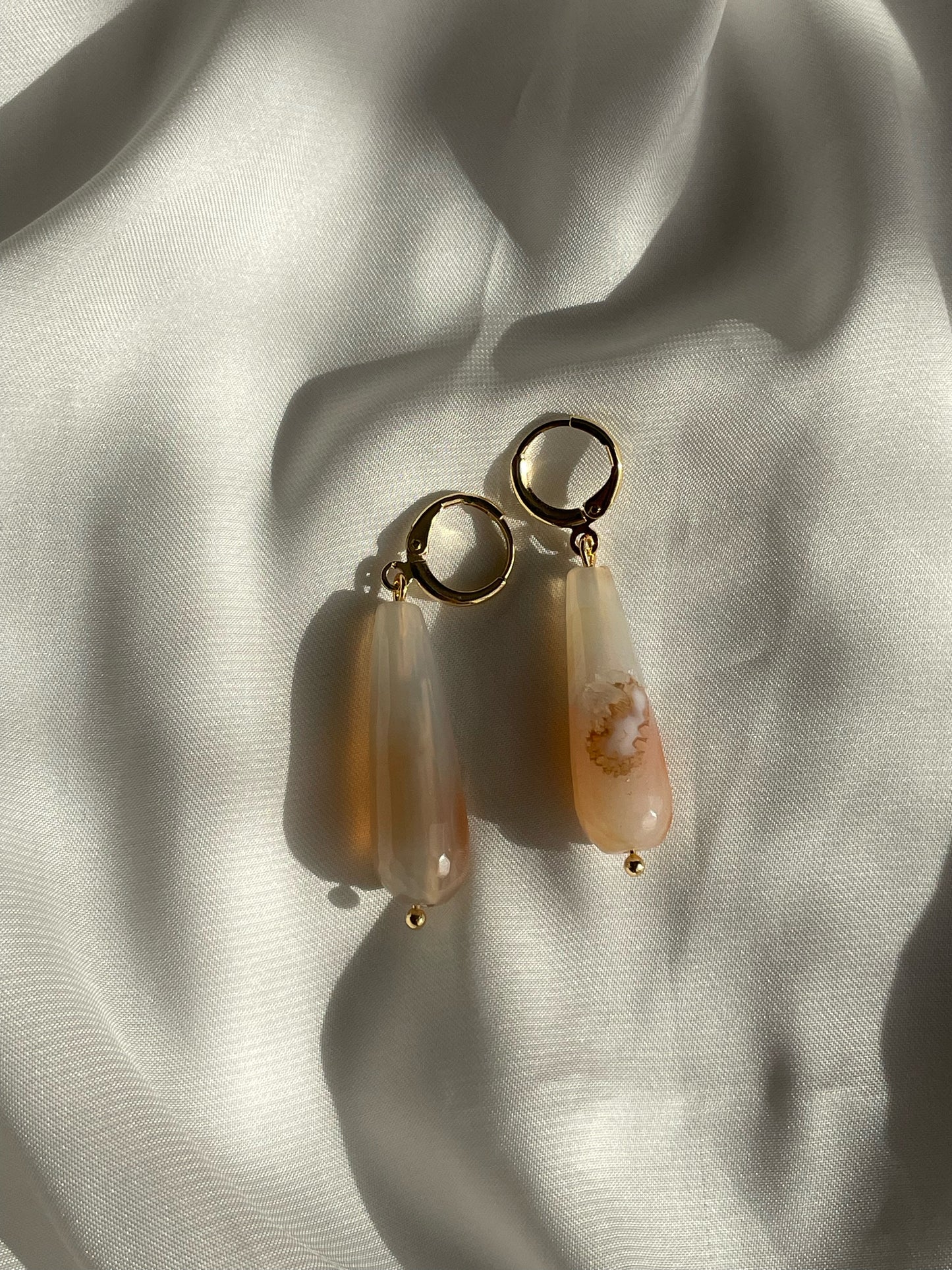 Agate drop earrings